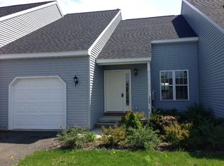 18B Pointe West Dr, Clifton Park, NY 12065