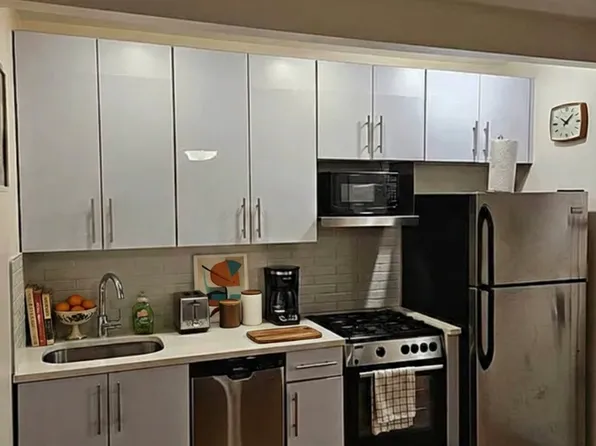 230 Broadway image 1 of 18