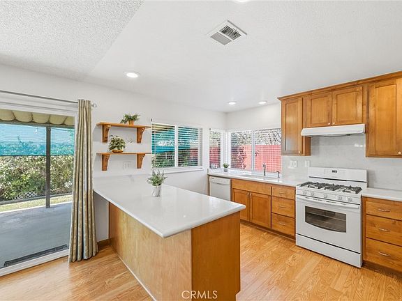 3rd image of 2828 Shalimar Pl