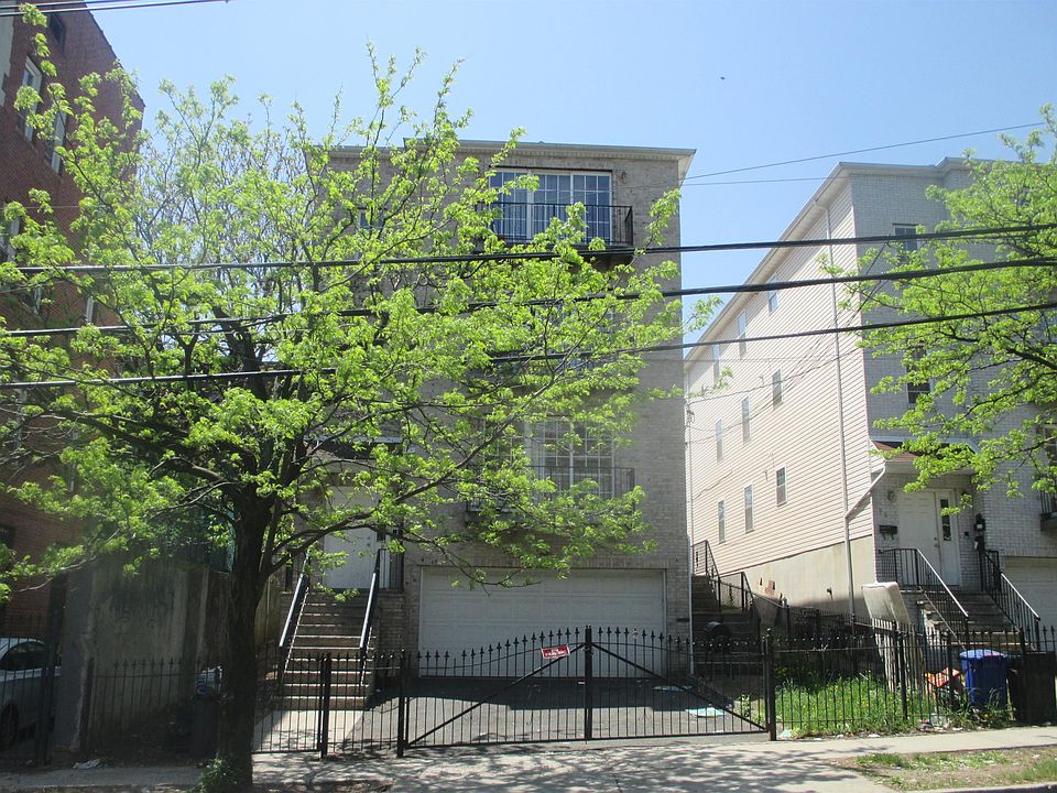 1st image of 94-96 2nd Ave