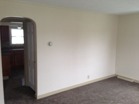 5th image of 189 Forest Lawn Blvd