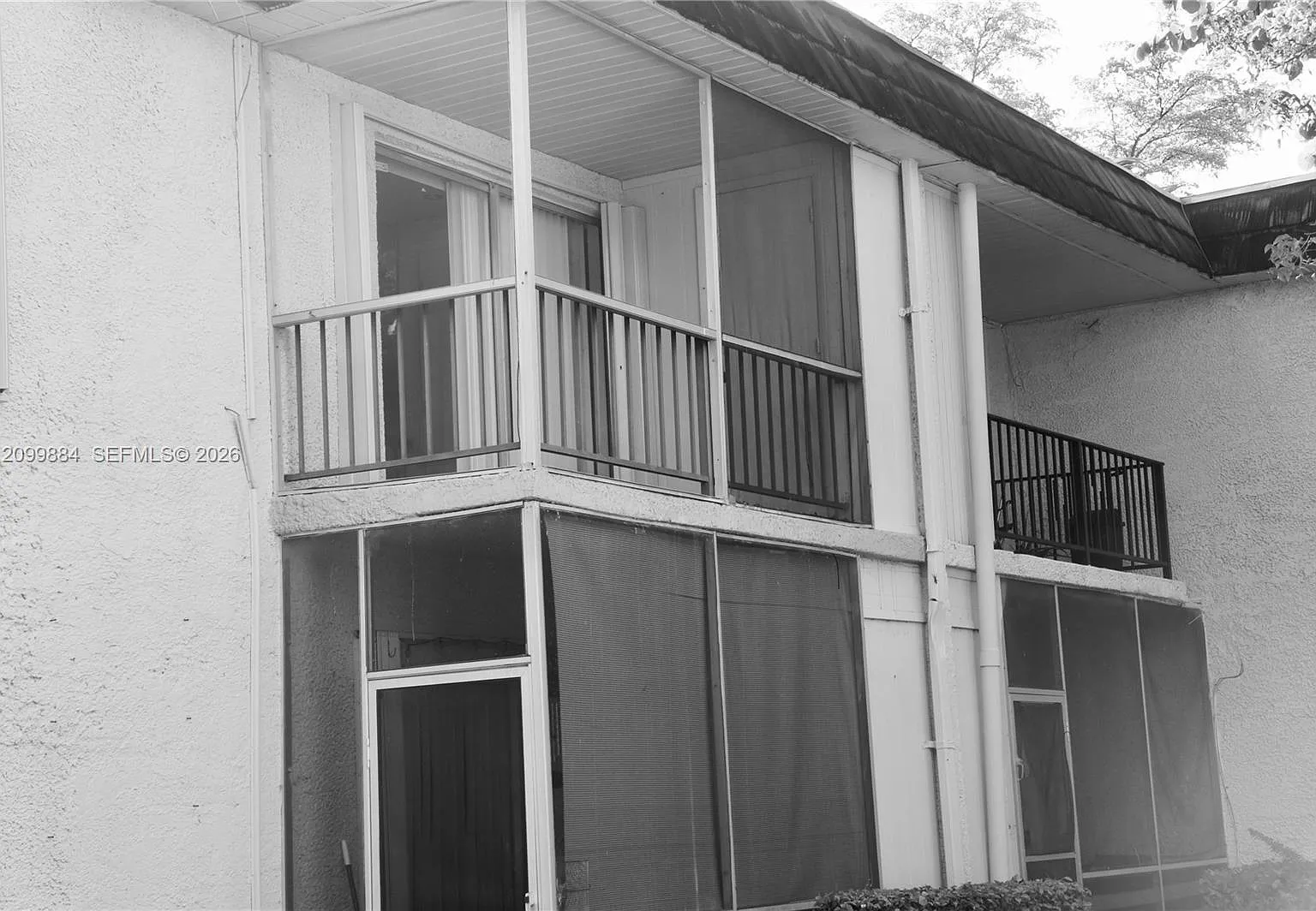 Kendall Acres Condo Bldg — Photo 1