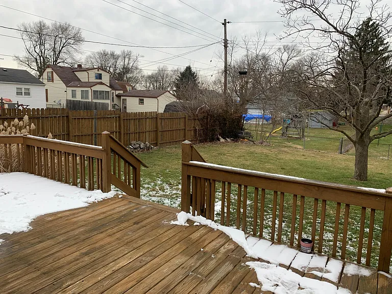 505 Fernwood Dr — Photo 3