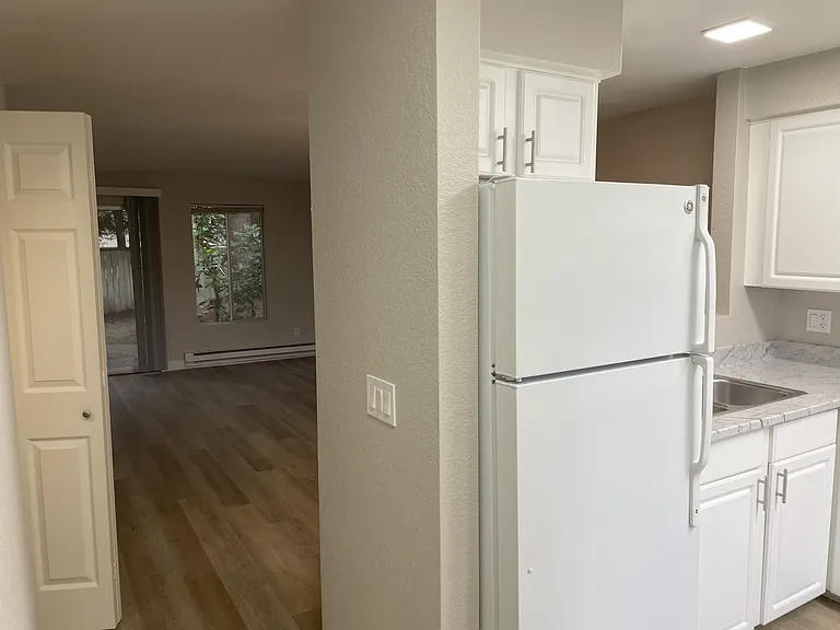 Redmond Park Apts — Photo 115