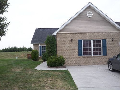 1st image of 118 Bayberry Ct