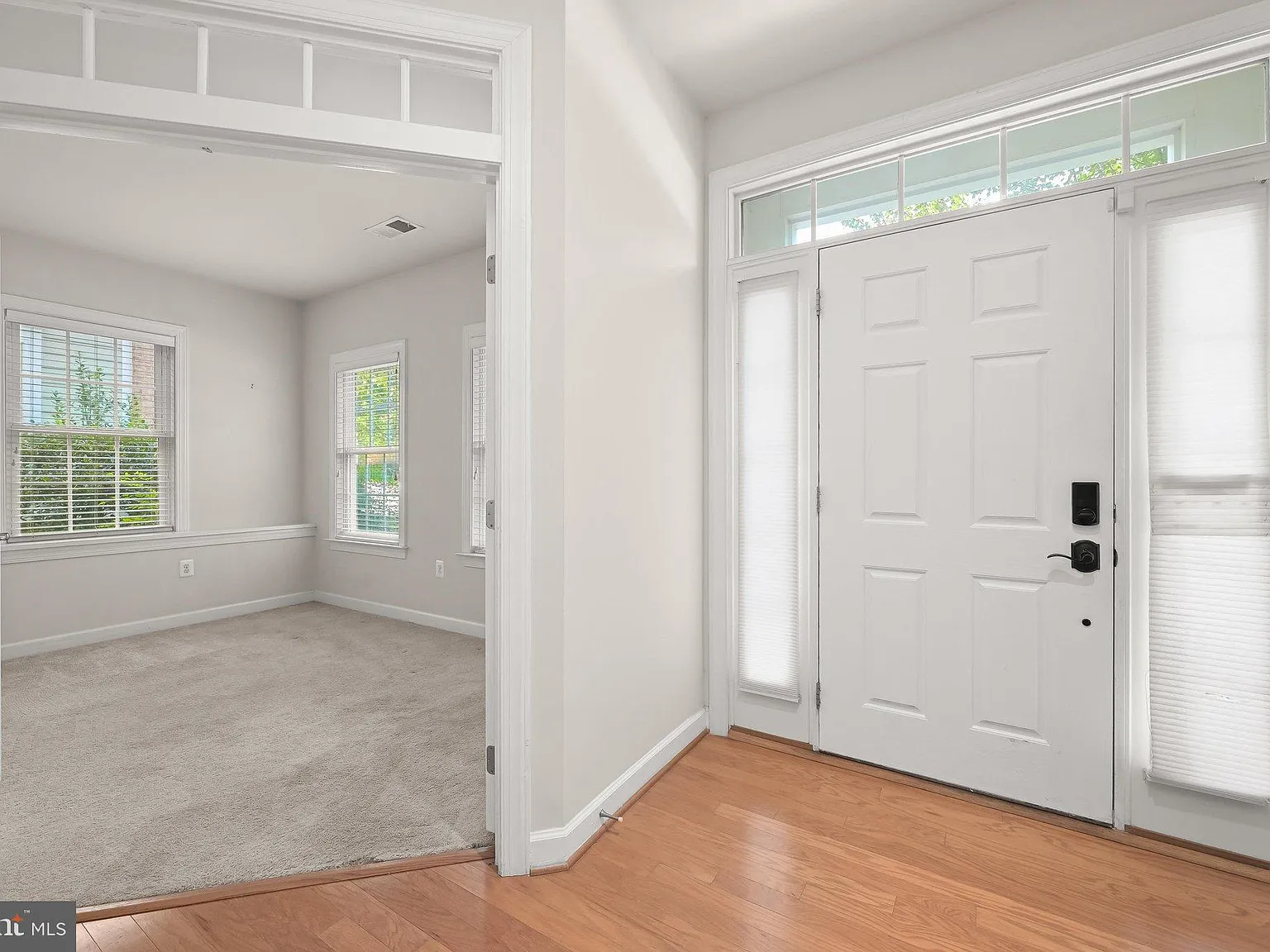 4 bed, 3.5 bath, 3600 sqft, $4,500 — Photo 4
