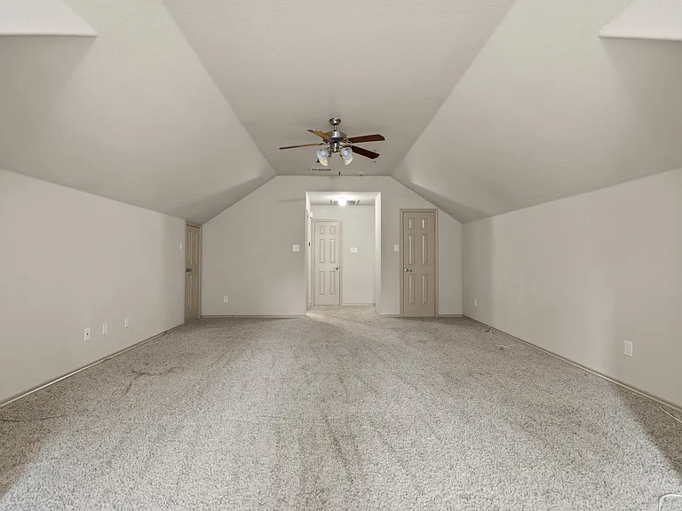 3200 Stonecrop Trl — Photo 12