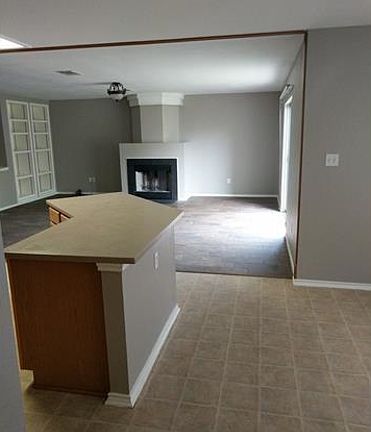 3rd image of 2204 Milan Dr