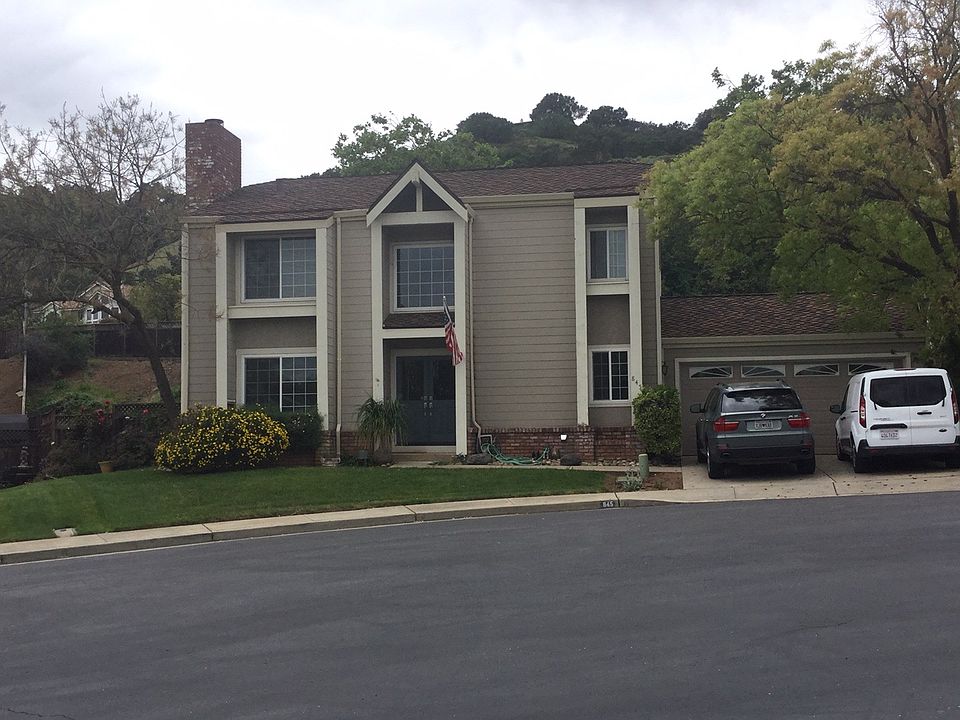1st image of 845 Oak Park Dr