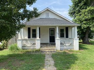 318 3rd St, Fredericksburg, VA 22408