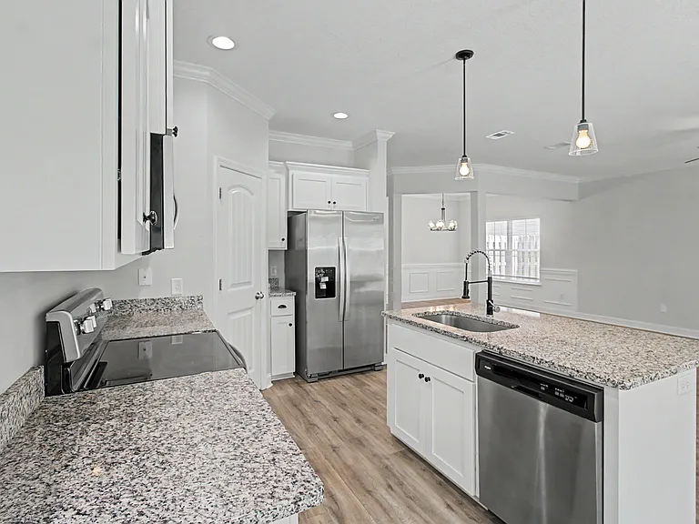 156 Hamlet Ct — Photo 7
