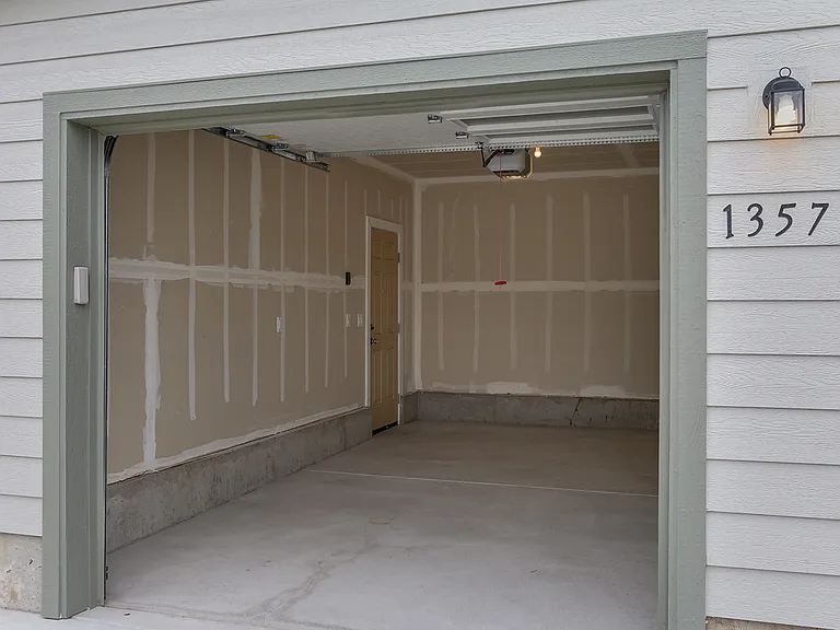 1357 Turtle Ln — Photo 15