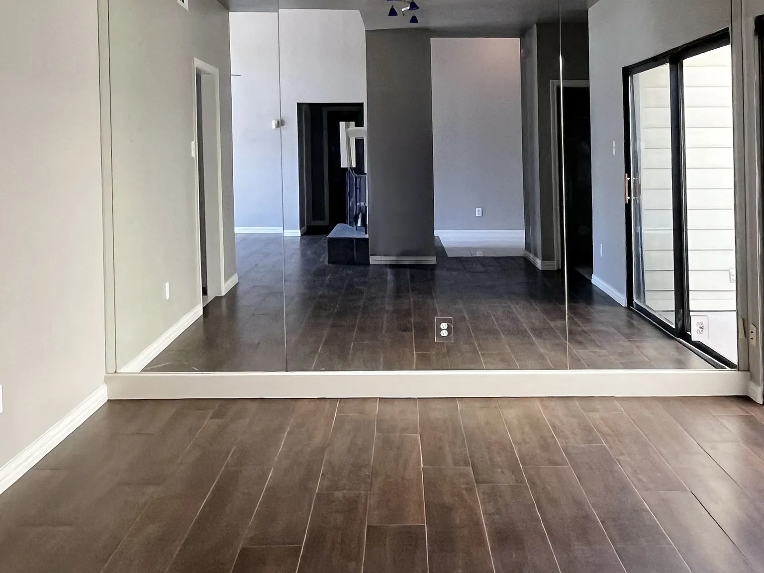 3 bed, 1388 sqft, $2,000 — Photo 4