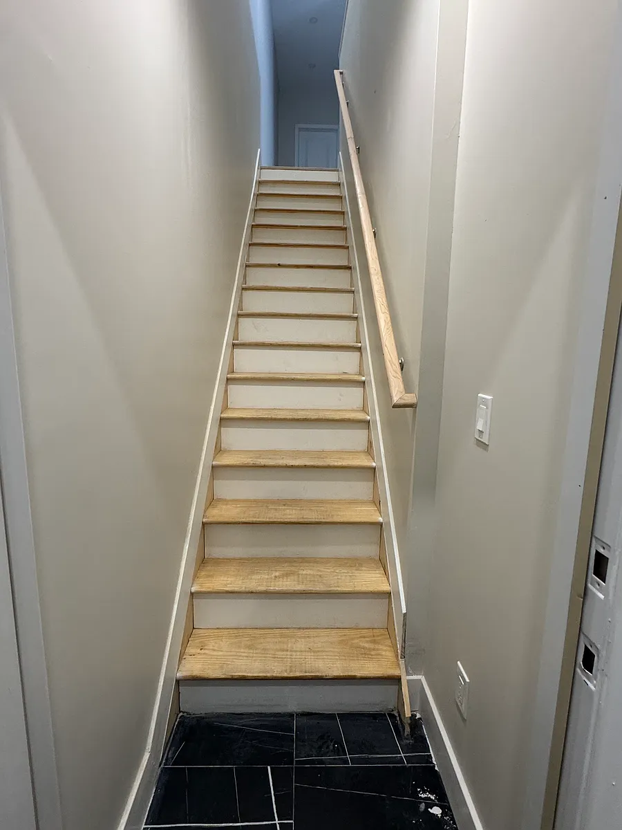 Building Photo - 1229 W Seltzer St #2