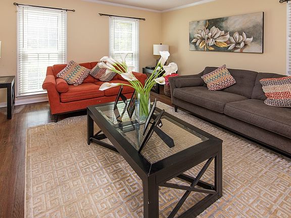 3rd image of 2009 Fairchelsea Way Ln