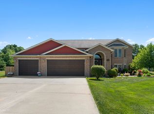 419 S Mammoth Dr, Hebron, IN 46341