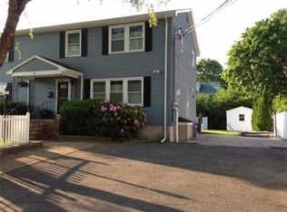 41 Sanderson Ave, Lynn, MA 01902