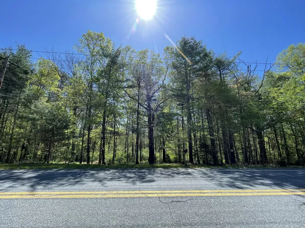 2626 Route 390, Canadensis, PA 18325