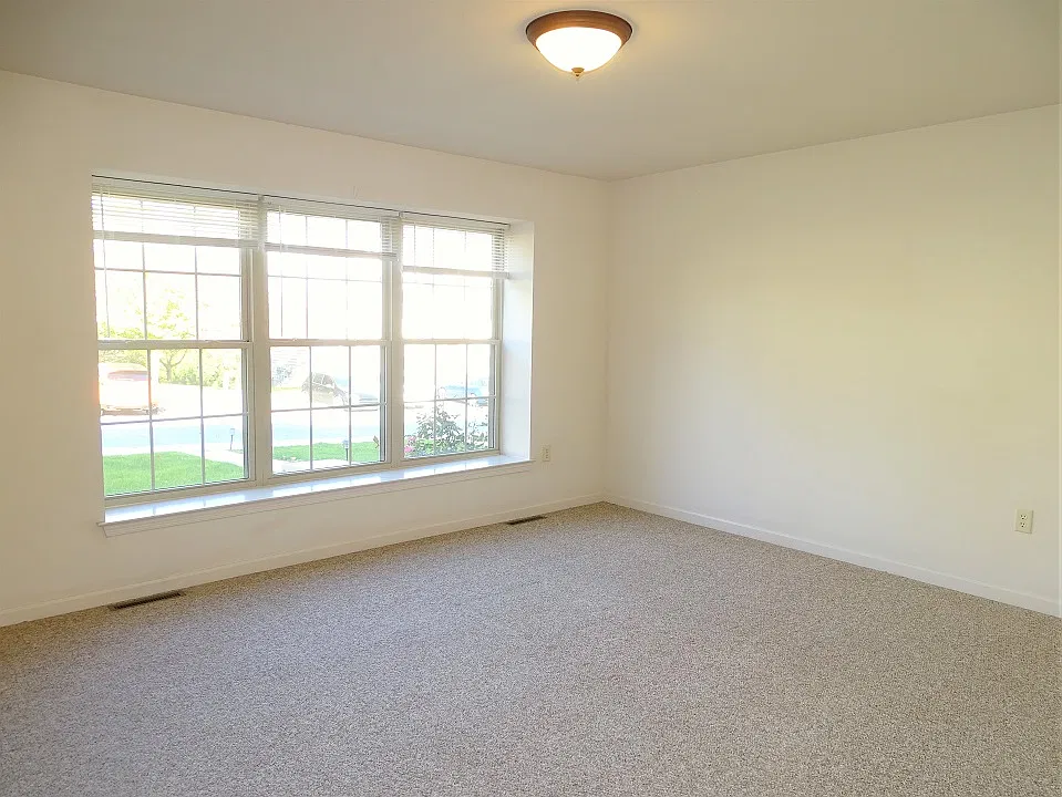 2 bed, 2.5 bath, 1380 sqft, $1,695 — Photo 4