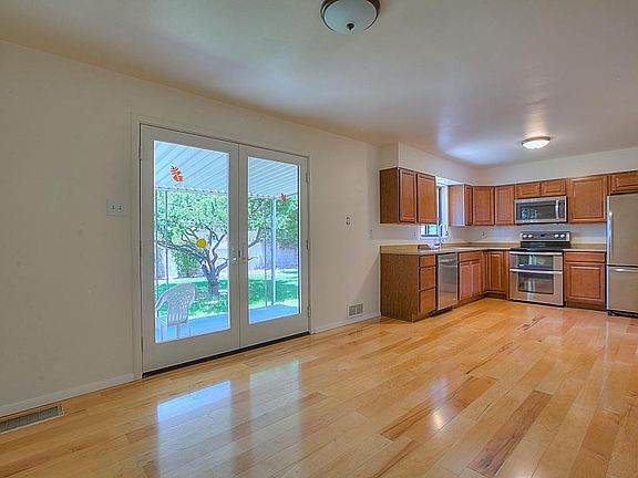 5th image of 11211 Brentwood Hills Blvd NE
