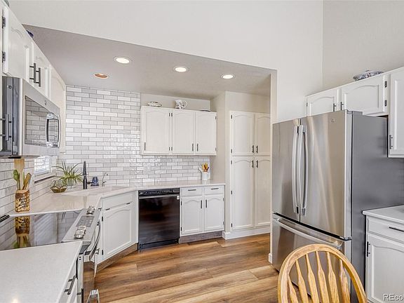 3rd image of 3755 Seramonte Drive