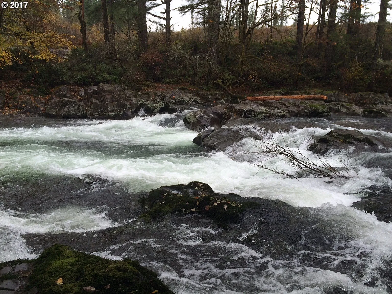 Sunset Falls Rd photo 1