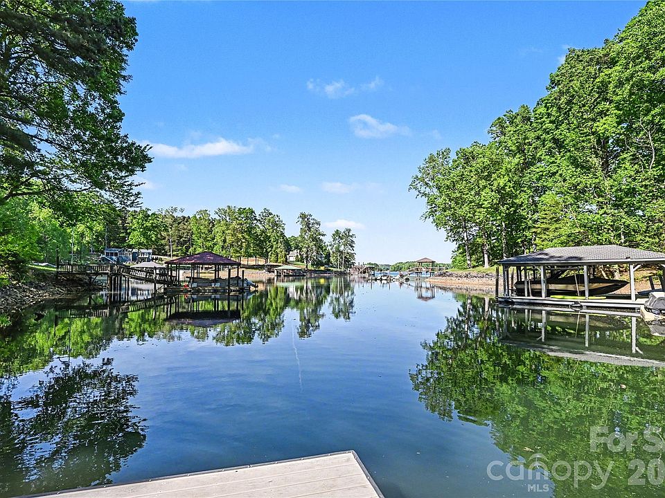 142 Lakeview Shores Loop, Mooresville, NC 28117 | MLS #4376202