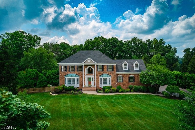 8 Rachel Ct, Basking Ridge, NJ 07920 Zillow