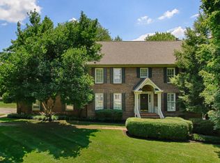 1221 Ryan Pl, Knoxville, TN 37919