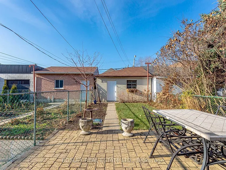 774 Gladstone Ave — Photo 19