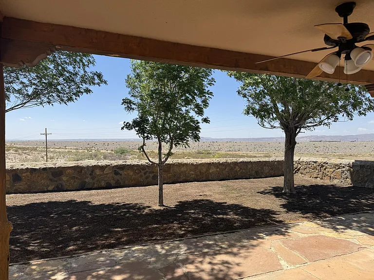 2651 Sunset Pl — Photo 20