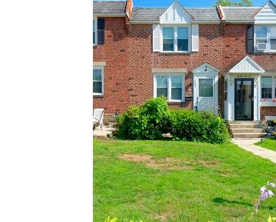 2nd image of 2208 Windsor Ave