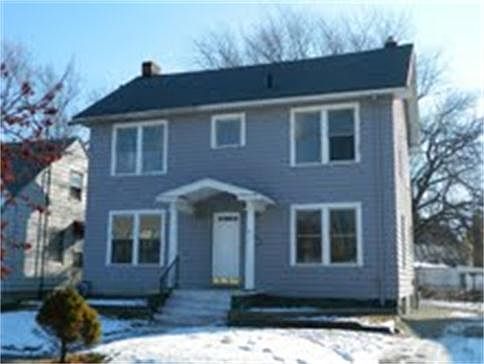 2nd image of 3136 Meadowbrook Ct