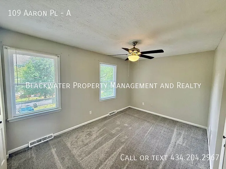 109 Aaron Pl #A — Photo 6