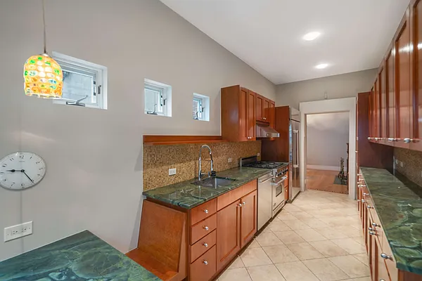 Sold by Compass | media 8