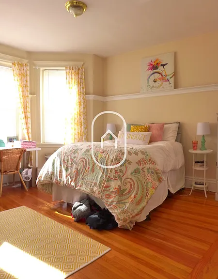199 Strathmore Rd #6 — Photo 7