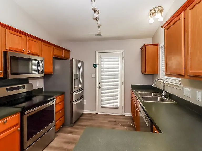 3002 Salmon River Dr — Photo 8