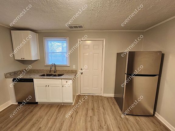 4th image of 328 Glen Iris Dr