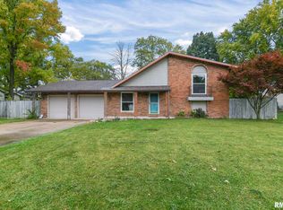 505 Magnolia Dr, Rochester, IL 62563