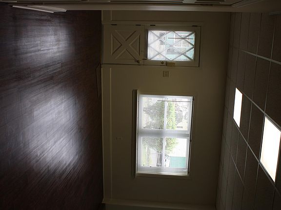 3rd image of 336 E Lancaster Ave APT 8