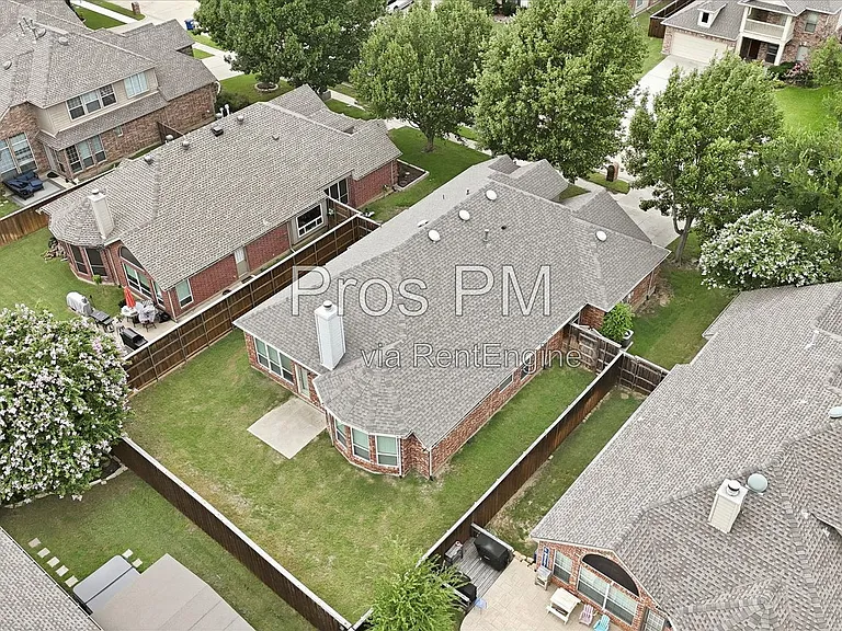 2432 Chesterwood Dr — Photo 47