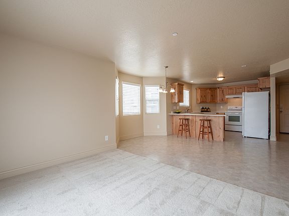 4th image of 126 E Resaca Dr Unit G8