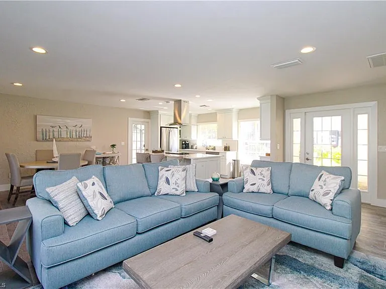 1353 Pelican Ave — Photo 15