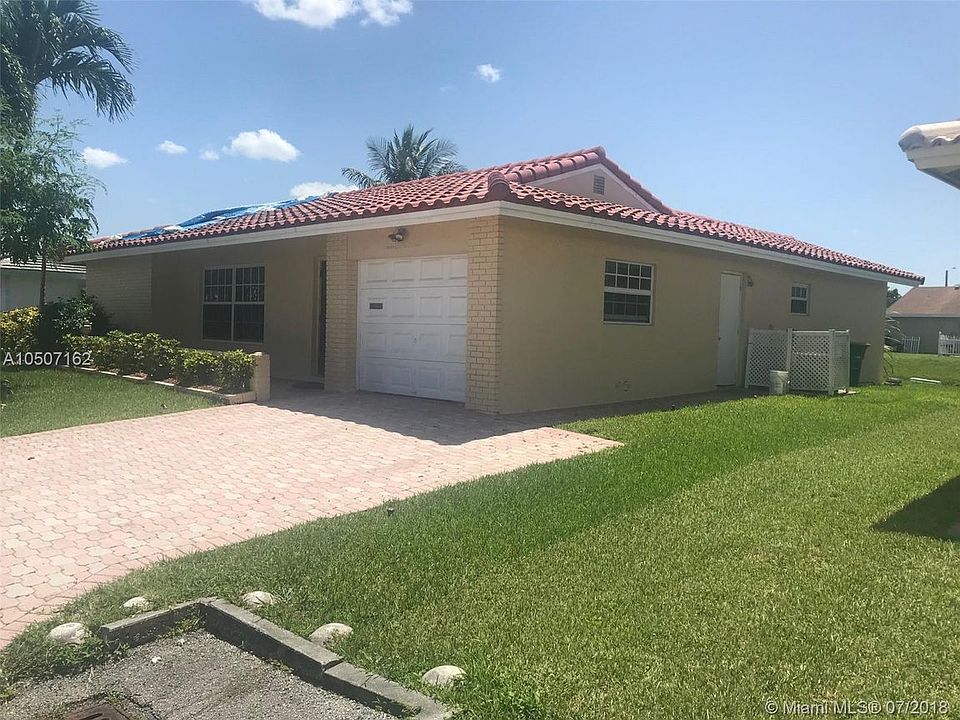 1st image of 7615 NW 73rd Ave
