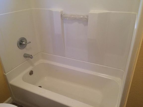4th image of 4010 Verona St