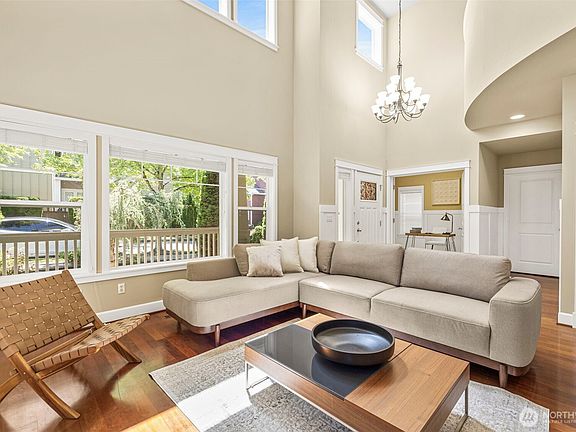 3rd image of 2188 NE Noble Street