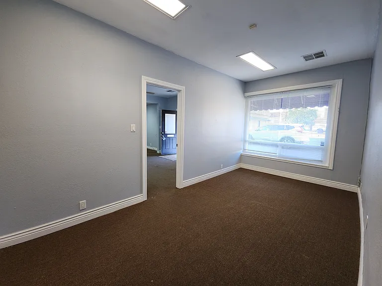 805 Walnut St #A — Photo 7