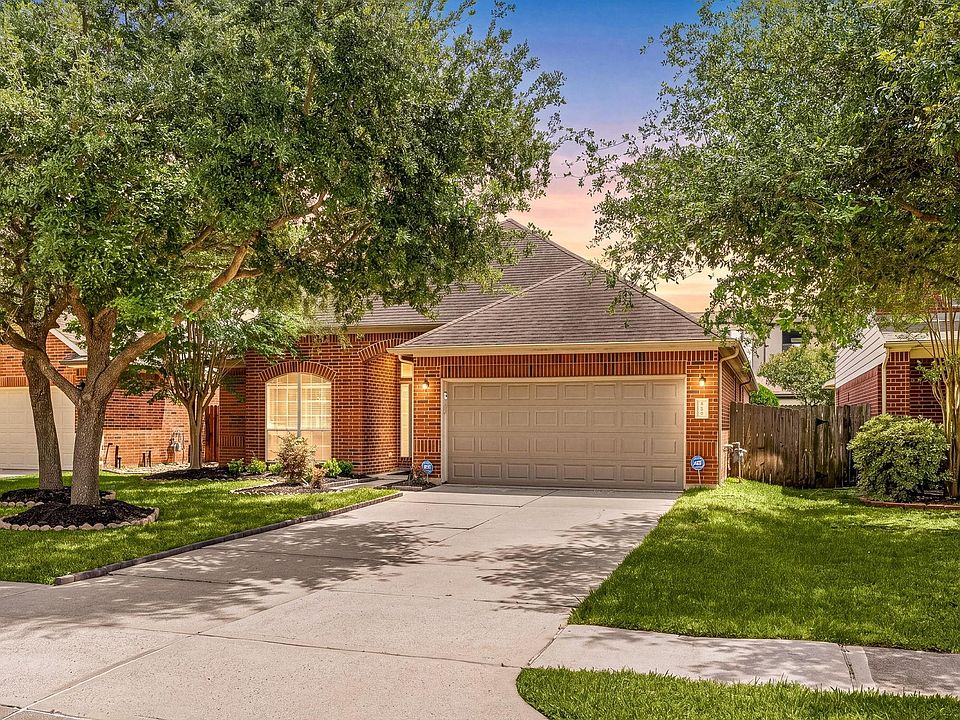 1st image of 2911 Empire Oaks Ln