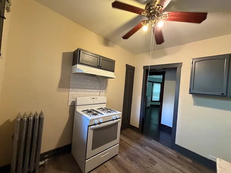 7304 S Emerald Ave #1R — Photo 3