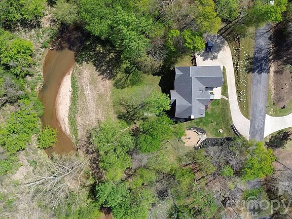 5th image of 34 W Rambling Creek Dr